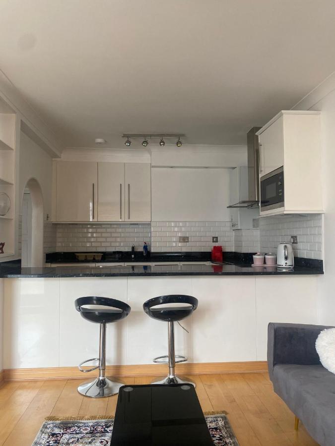 Cozy Two Bedroom Flat In The Heart Of London Exteriör bild